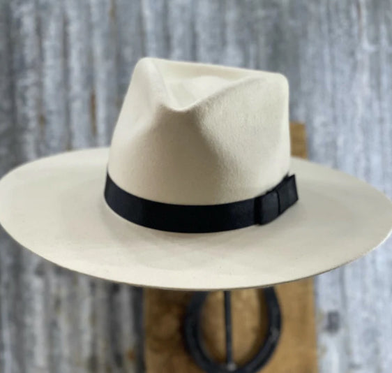 Fedora | White