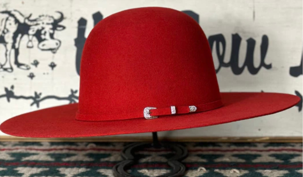 Serratelli 2X Star | Red 4 1/2" Brim