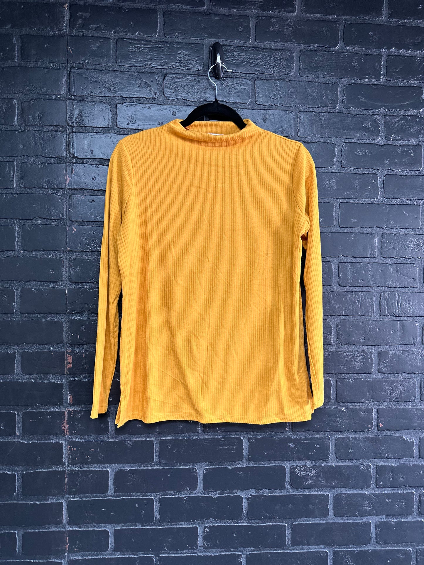 Mustard top